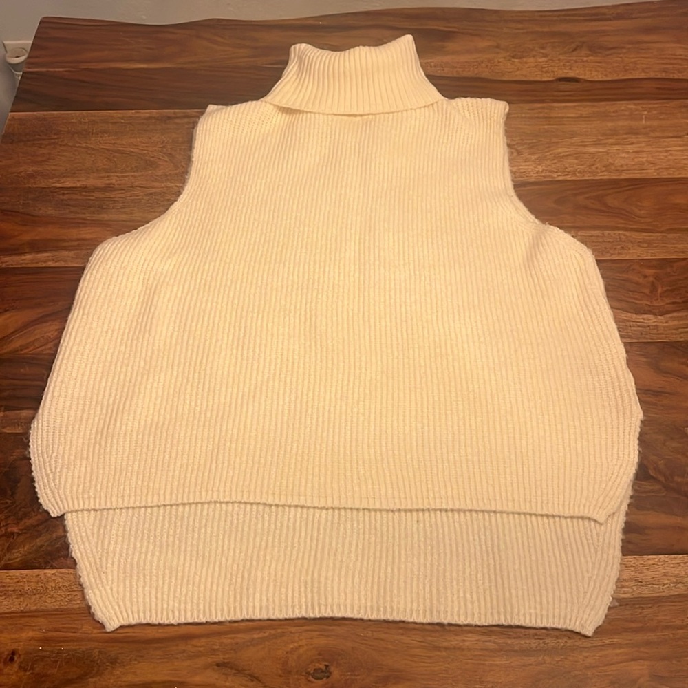 Sleeveless turtleneck sweater, oversized turtleneck, sweater, turtleneck